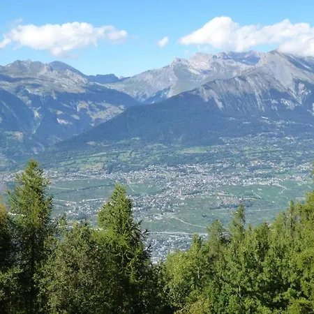 Apartament Centrally-located In