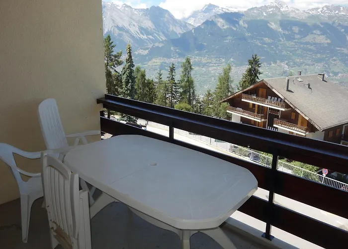 Centrally-located In Veysonnaz