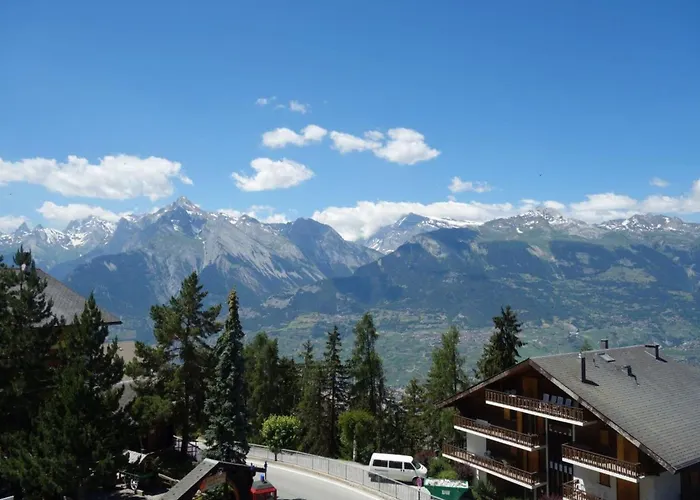 Centrally-located In * Veysonnaz